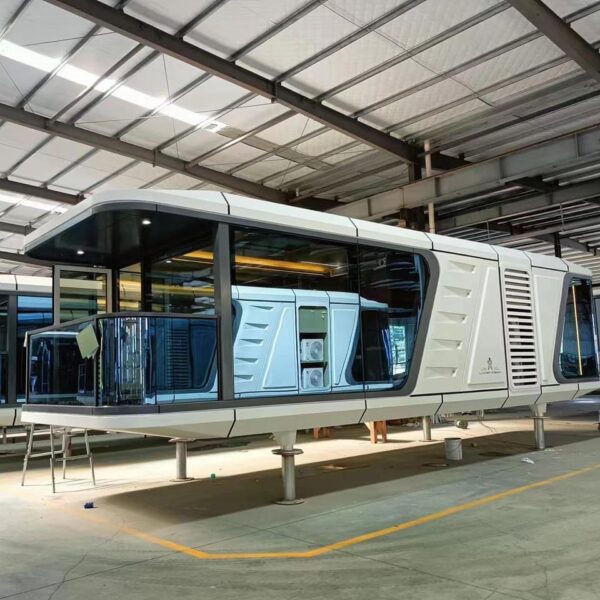 000 with delivery 1 room A palour Kitchen and toilet with a mini balcony Capsule Homes